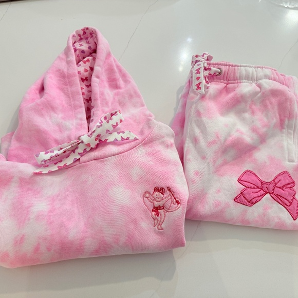 Roller Rabbit Pink Disco Tie Dye Bow Love Shack Fancy Hoodie with Sweatpants - Picture 3 of 11